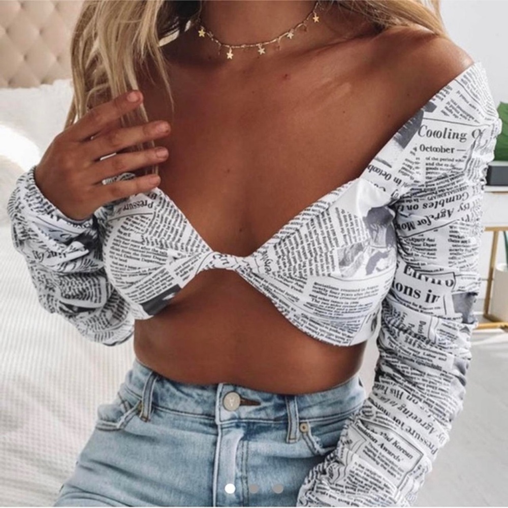 NWOT Lioness Sweet and Selfish Cropped Long Sleep Newspaper Print Top